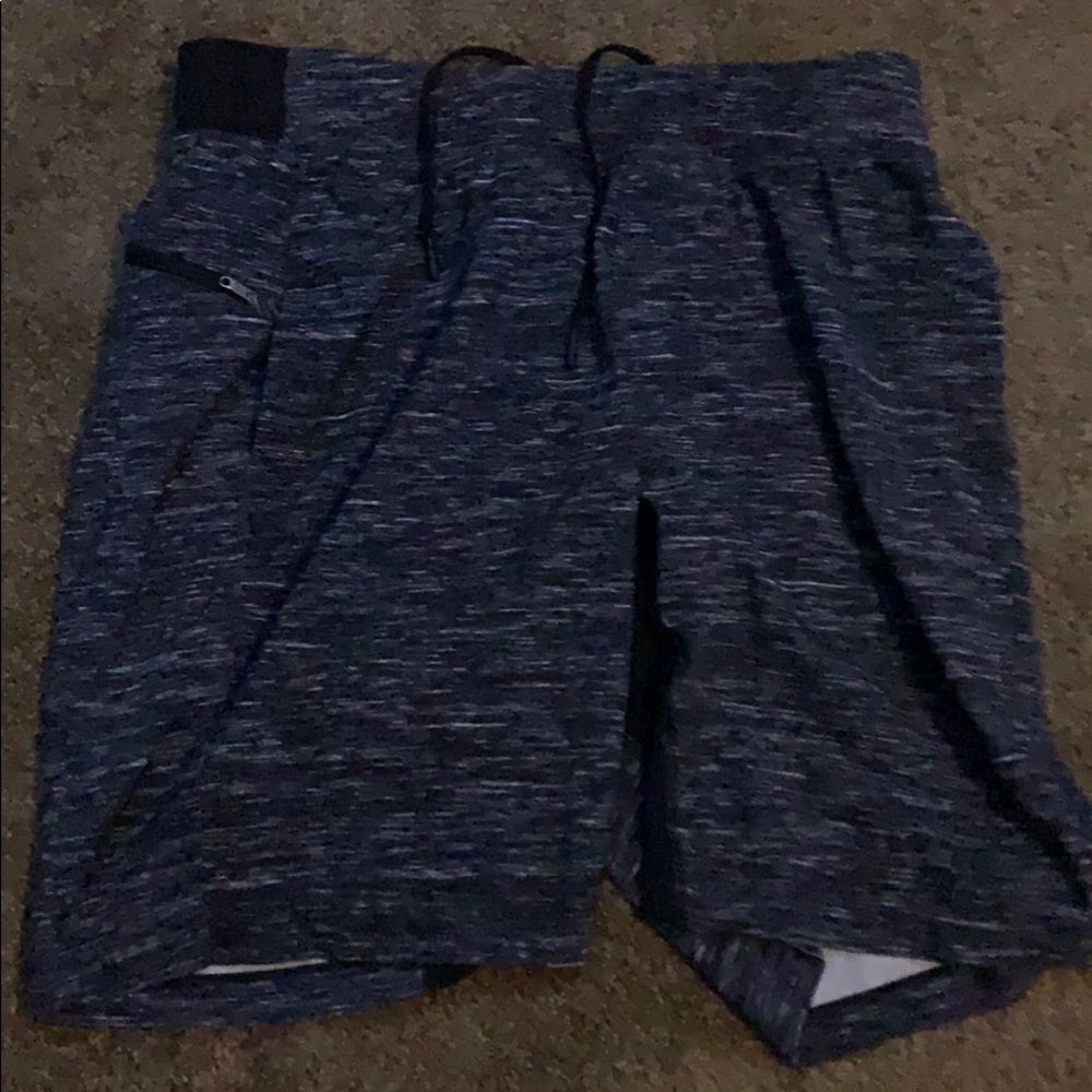 Lulu Lemmon shorts